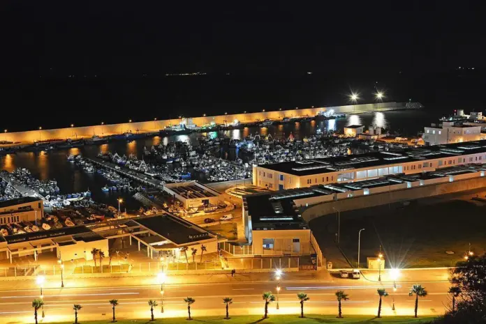 ميناء الصيد البحري طنجة 2