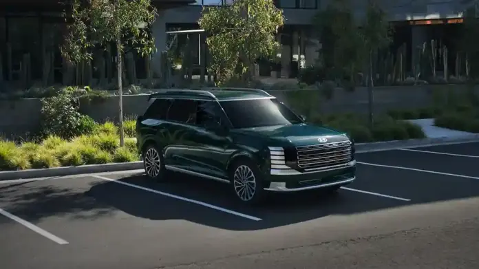 هيونداي باليسيد 2026 تفوز بلقب أفضل سيارة SUV متوسطة الحجم للعائلات