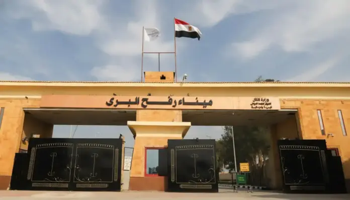 غزة تحت وطأة القصف وتطلعات نحو معبر رفح